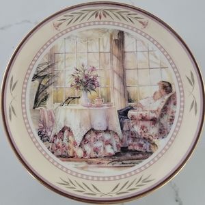 Trisha Romance "Mother's Arms" Plate